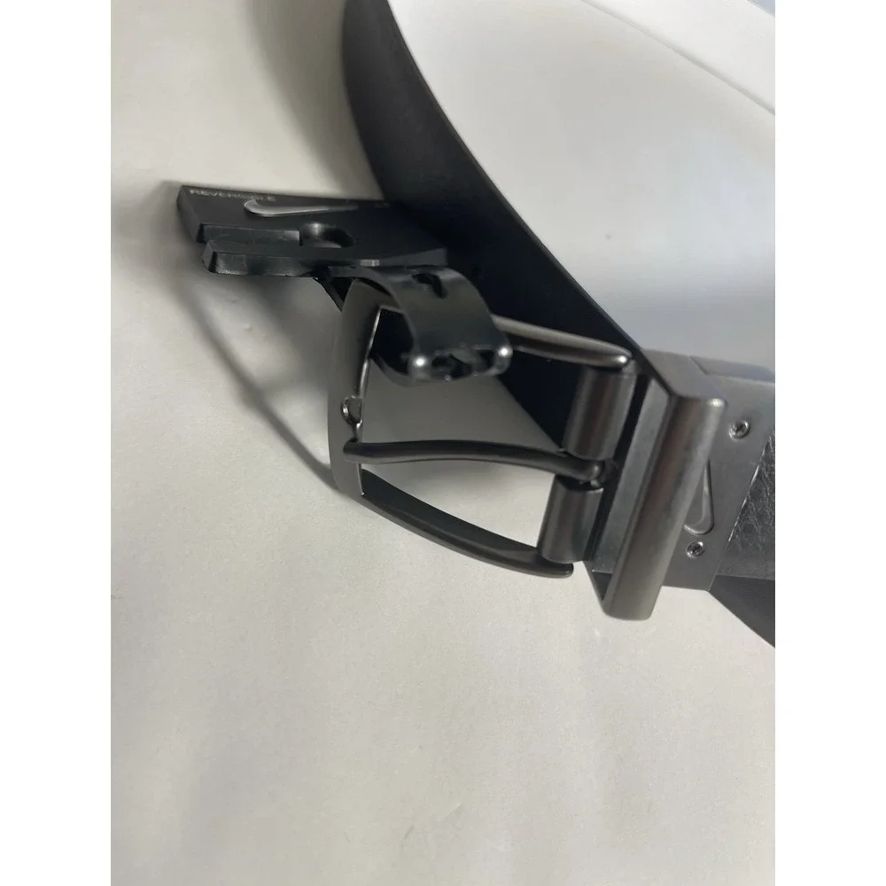 Nike Men's Feather Edge Reversible Golf Belt Black / White Size 40 New